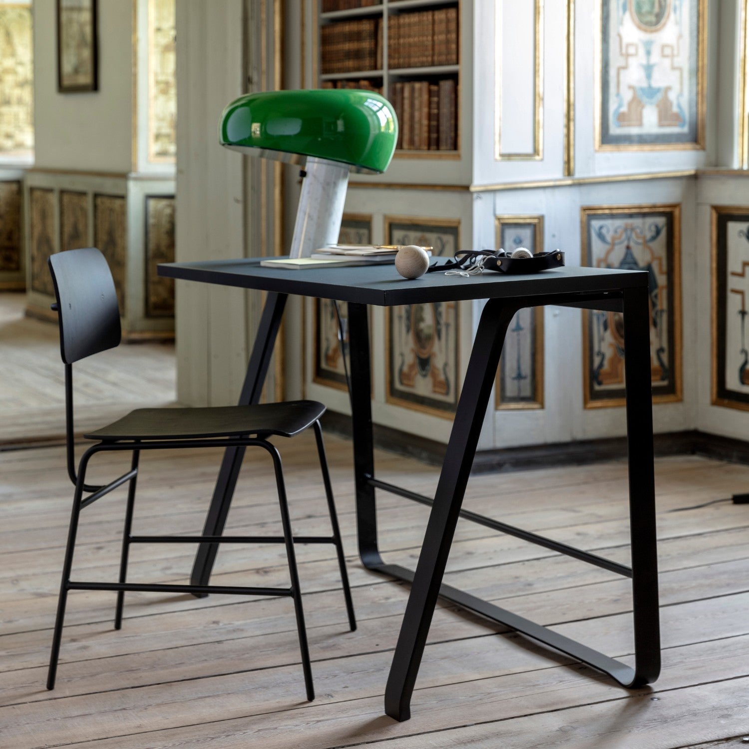 HEMINGWAY - Desk