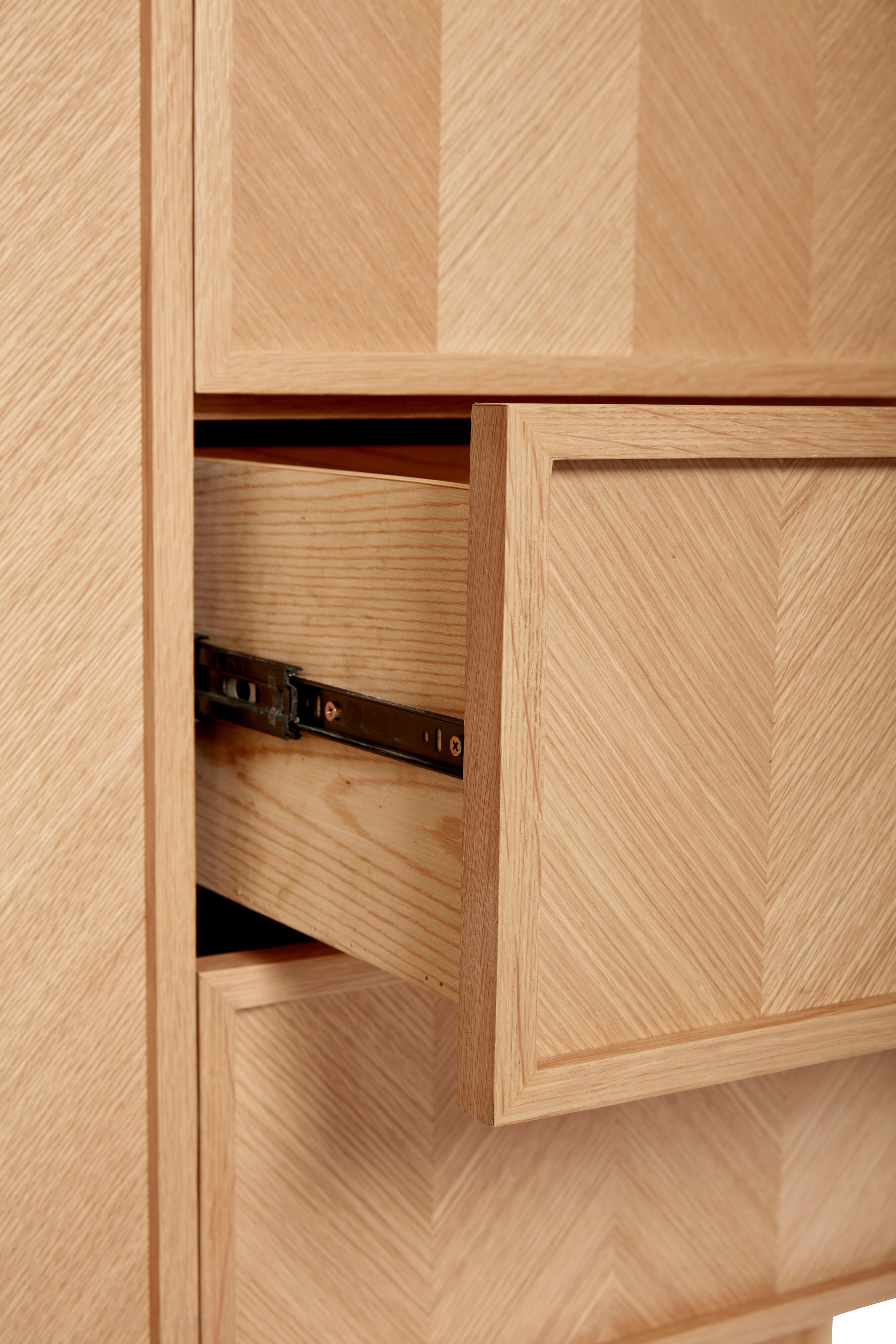 HERRINGBONE LARGE - Kleiderschrank