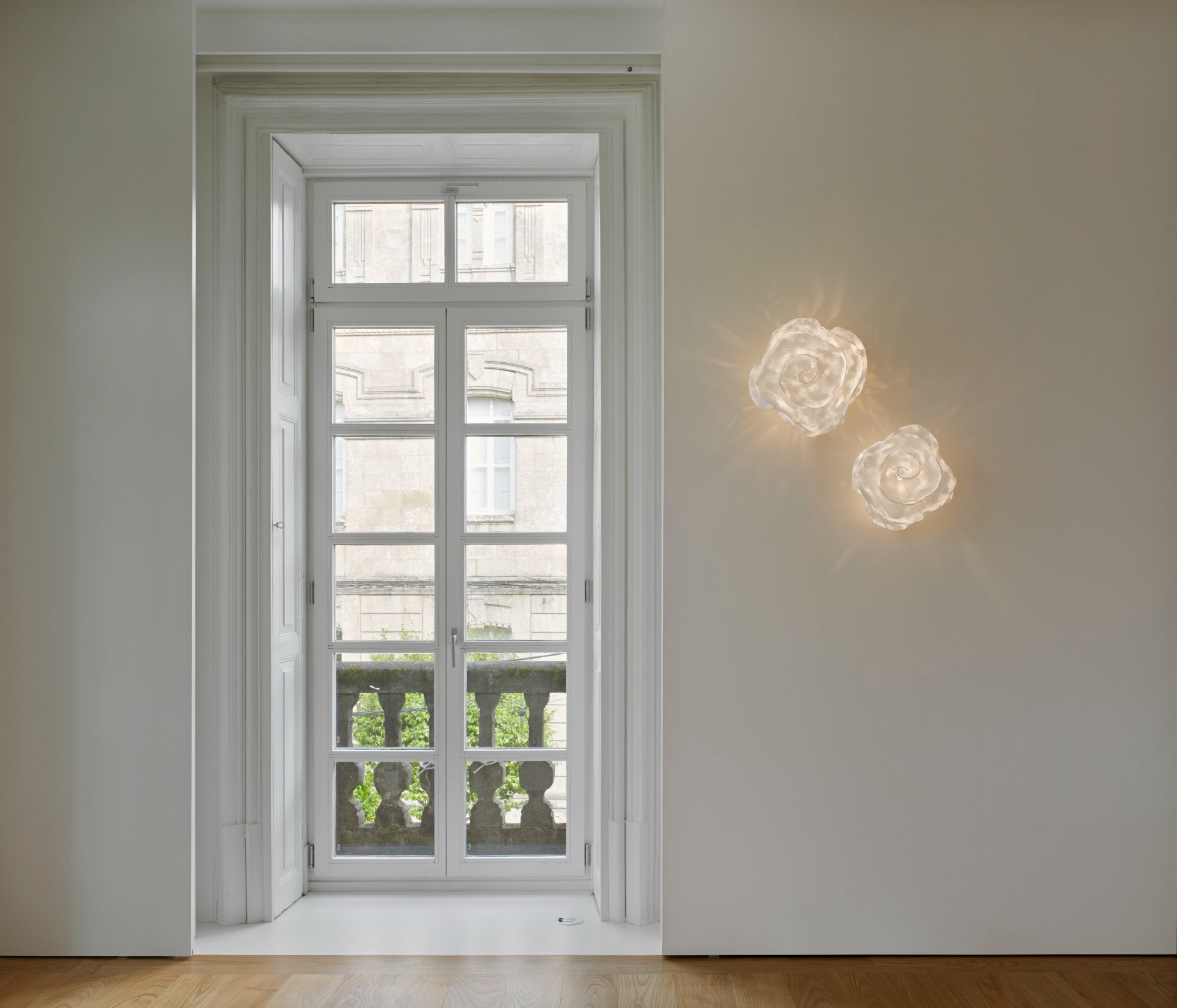 NEVO - Wall Light